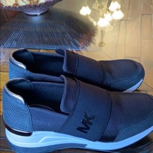 Women’s Shoes without laces